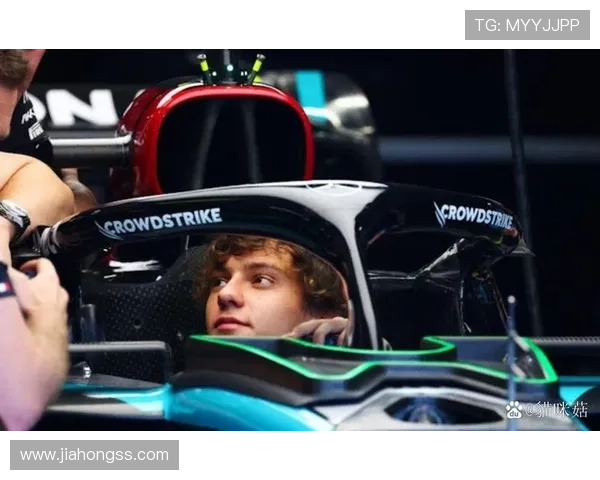 F1赛季最新动态:梅赛德斯车队展现强劲竞争力 红牛面临技术挑战 F1赛季最新动态:梅赛德斯车队展现强劲竞争力 红牛面临技术挑战