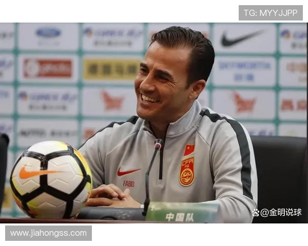 中国足球队新任主帅正式上任 目标亚预赛突破力争世界杯资格 中国足球队新任主帅正式上任 目标亚预赛突破力争世界杯资格