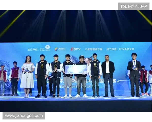 电竞赛事激战正酣 全球顶级战队争夺冠军荣耀 引爆观众热情