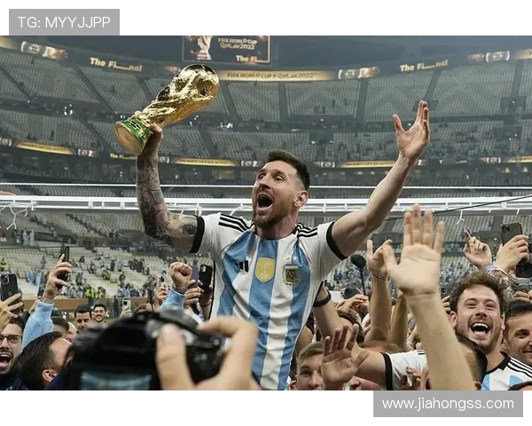 世界杯决赛前瞻:梅西与C罗谁能最终捧起大力神杯 世界杯决赛前瞻:梅西与C罗谁能最终捧起大力神杯