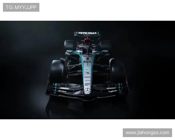 F1赛季重燃战火 梅赛德斯与红牛双雄争霸再度升级