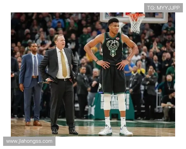 NBA雄鹿队新赛季动向引关注字母哥未来成焦点联盟格局或将生变