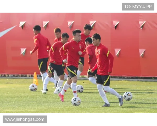 中国足球新星崭露头角 未来之星的崛起引发全国关注