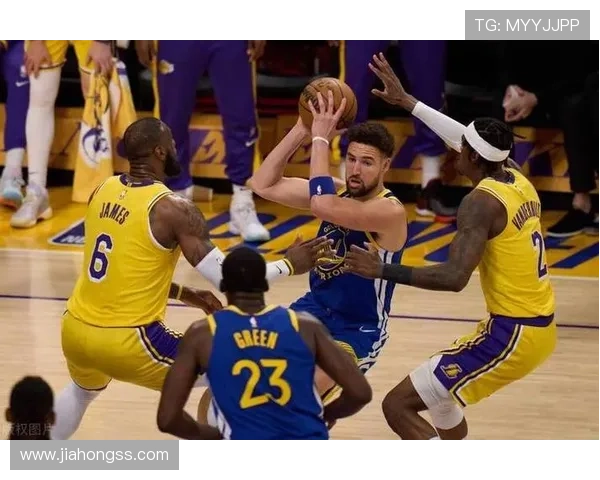 湖人勇士焦点对决引爆联盟格局新赛季争冠悬念升级超级球星表现成关键变量 湖人勇士焦点对决引爆联盟格局新赛季争冠悬念升级超级球星表现成关键变量